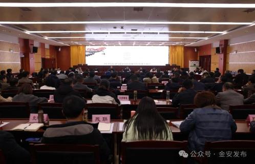 霍绍斌主持召开区委农村工作会议暨3月份区重点工作调度会