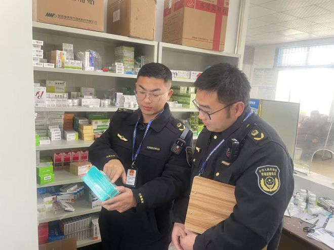 双管齐下：守护用药安全，严抓市场规范