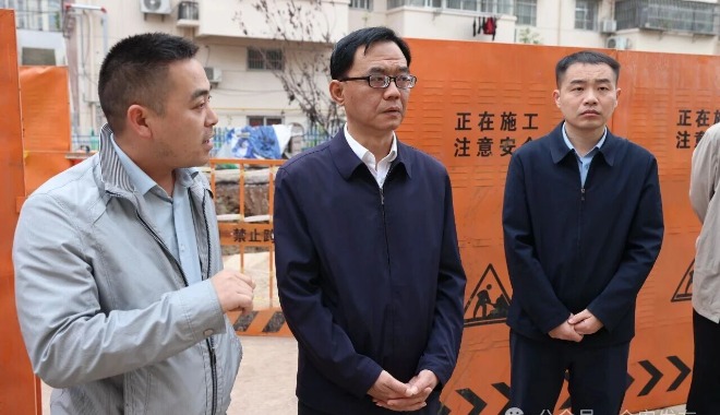 王红赴白鹭洲办事处开展调研